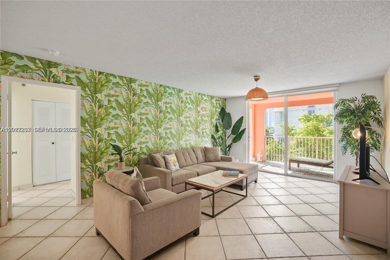 THE YACHT CLUB AT AVENTUR - Residential