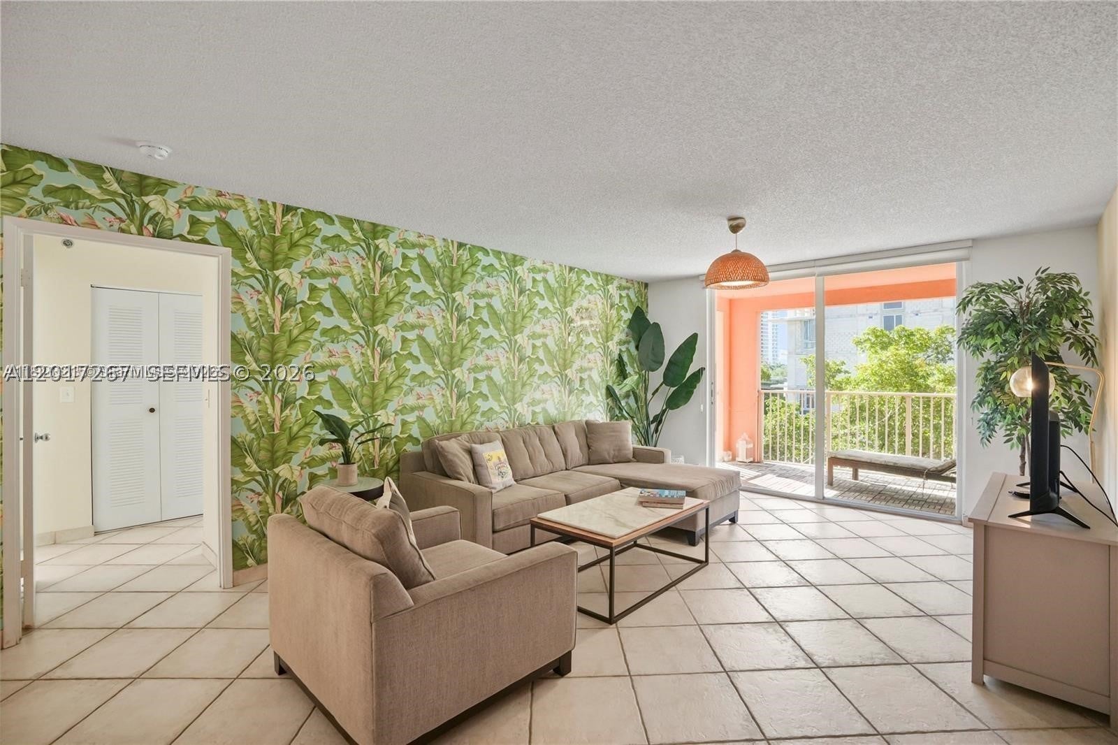 19555 E Country Club Dr 8502, Aventura FL 33180