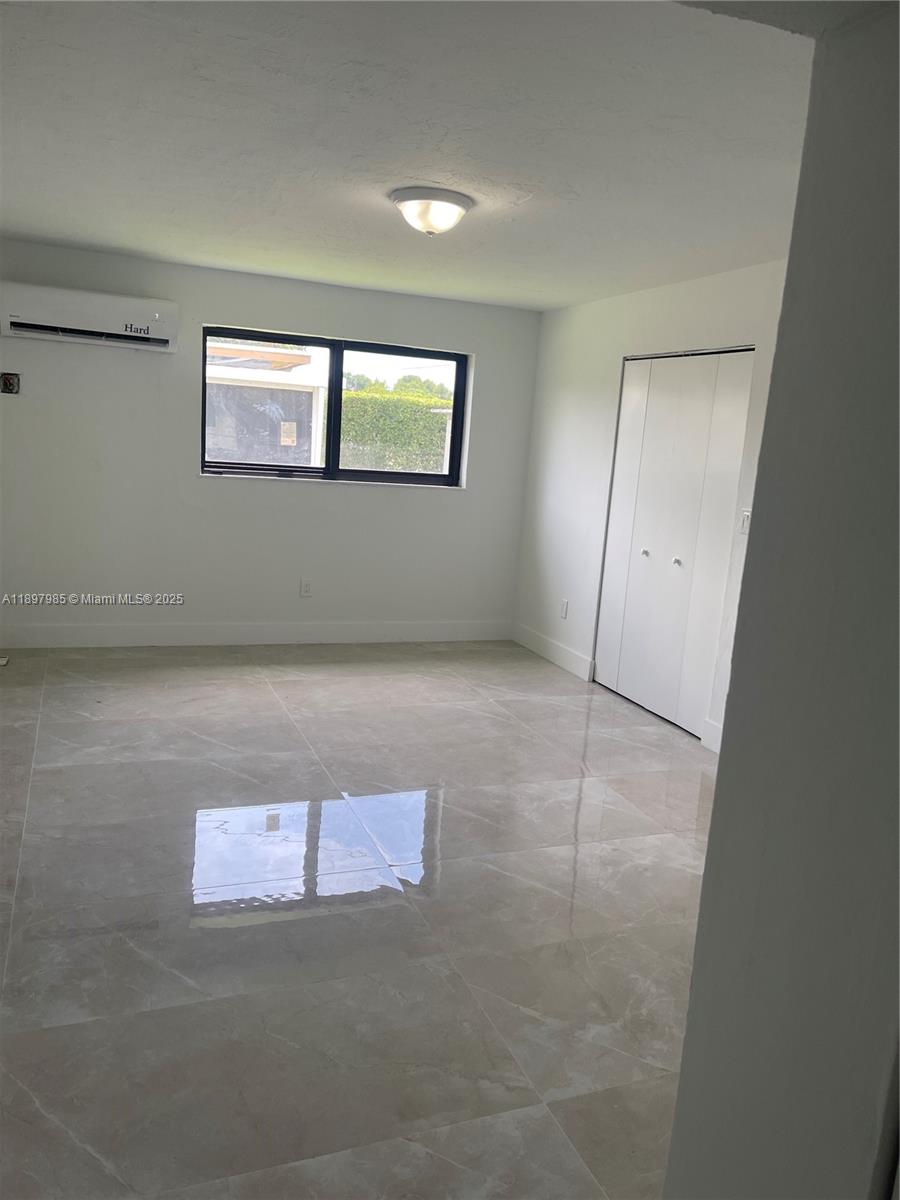 CAROL CITY 1 ST ADDN - Residential Lease