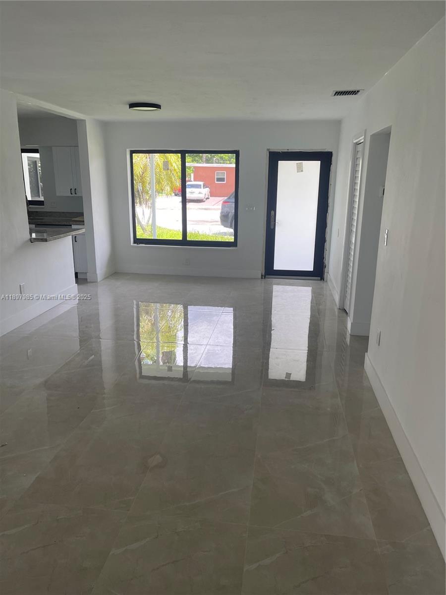 CAROL CITY 1 ST ADDN - Residential Lease