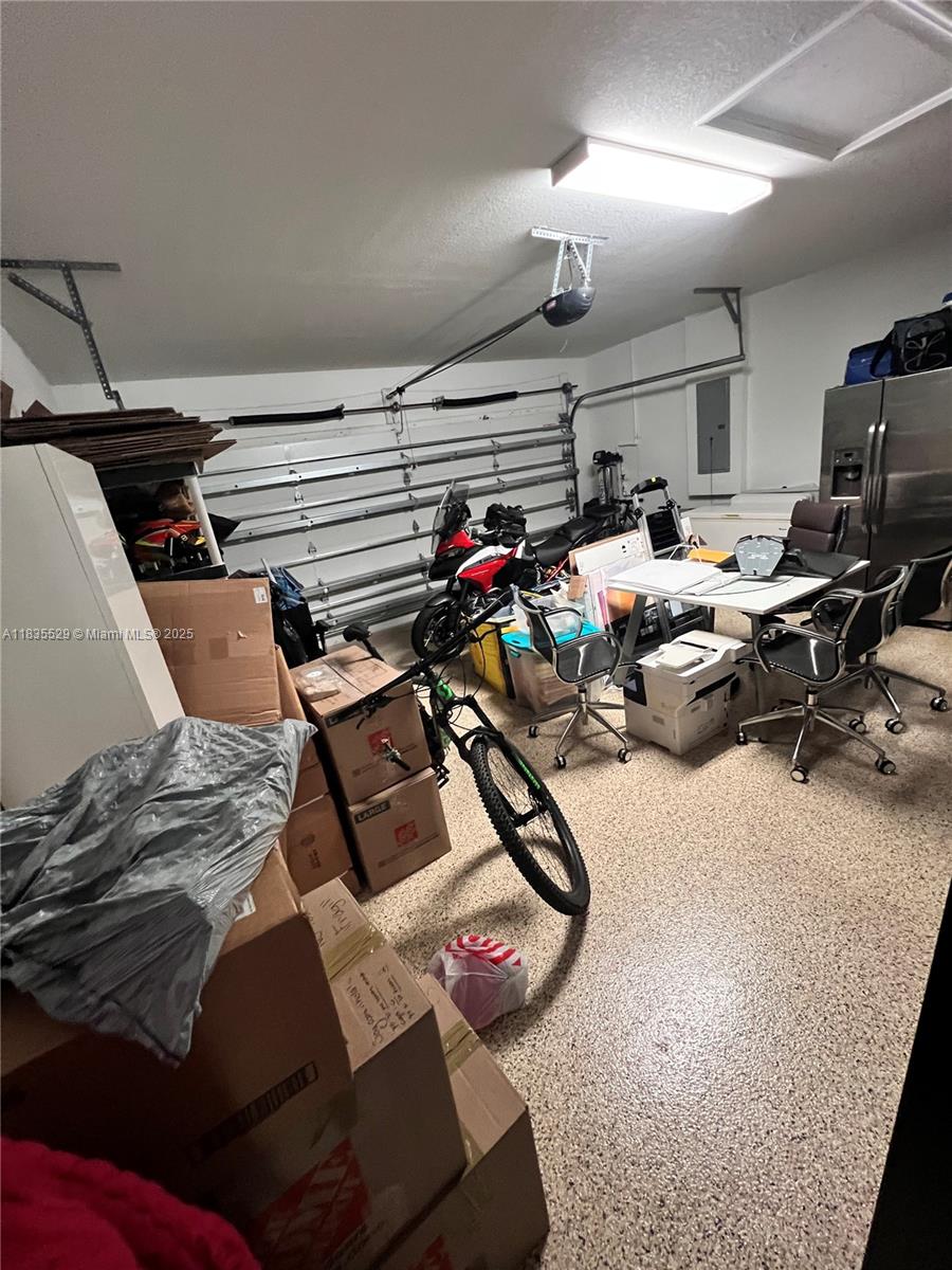 FONTAINEBLEAU WEST NORTH - Residential