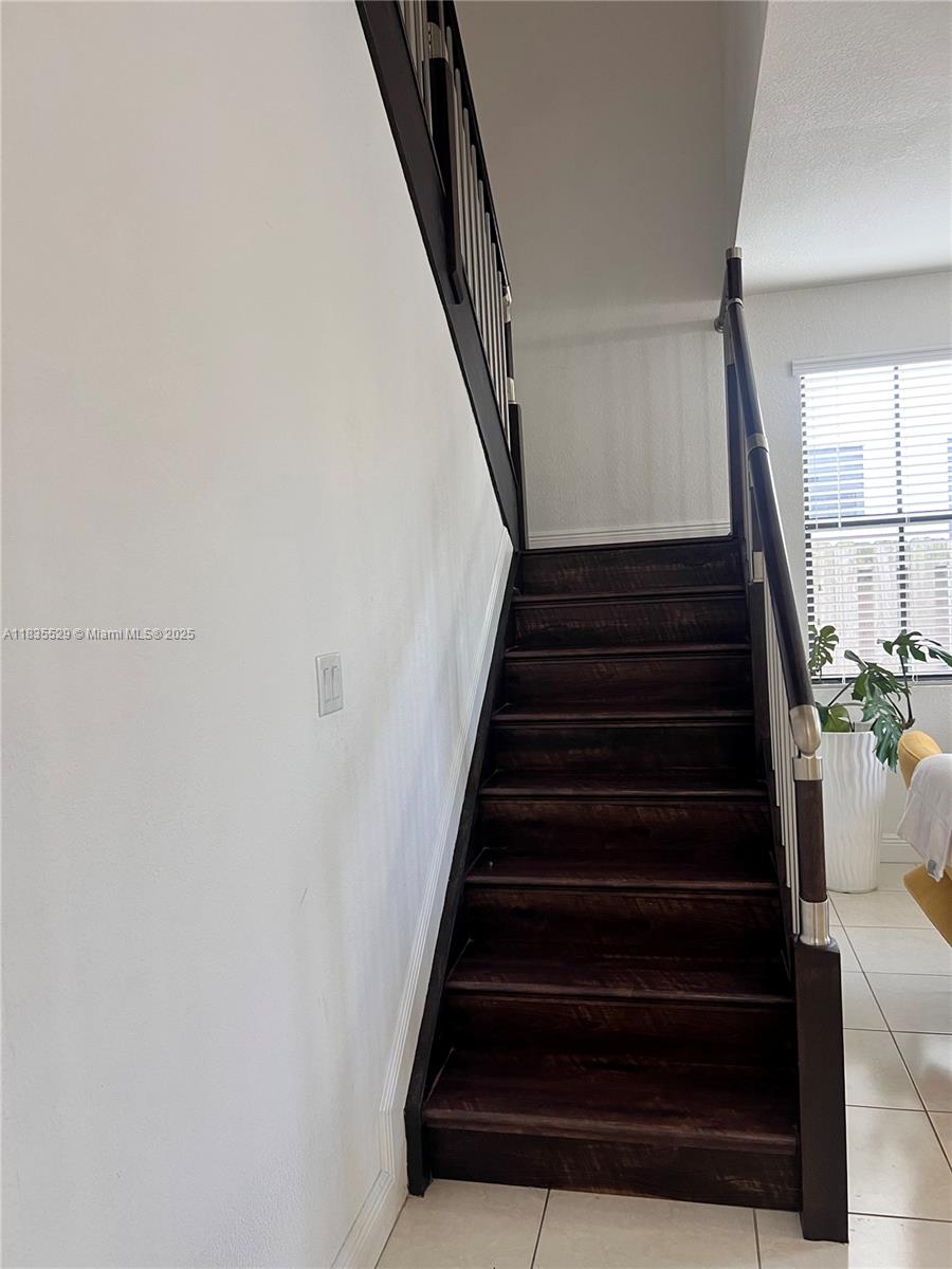 FONTAINEBLEAU WEST NORTH - Residential