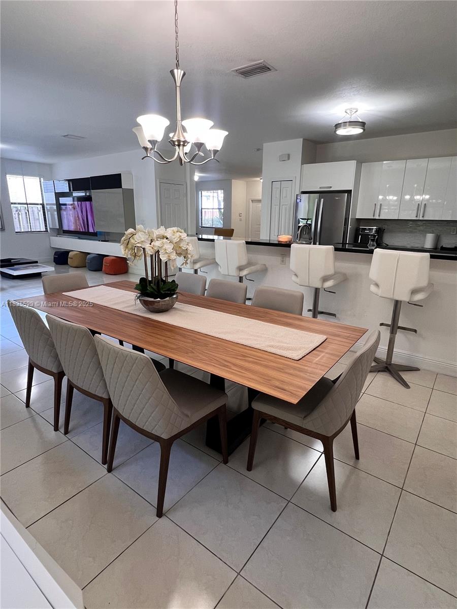 FONTAINEBLEAU WEST NORTH - Residential