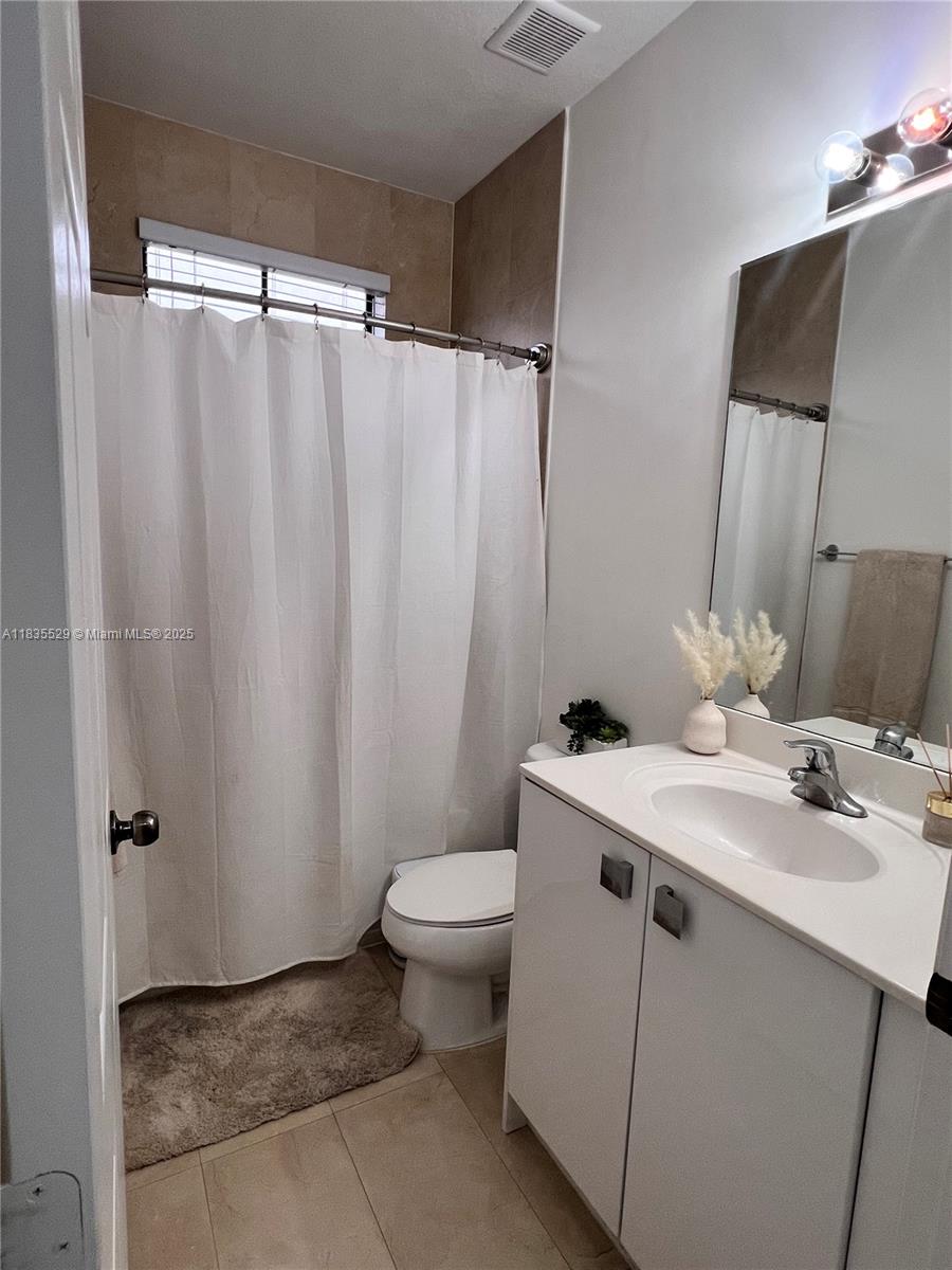 FONTAINEBLEAU WEST NORTH - Residential