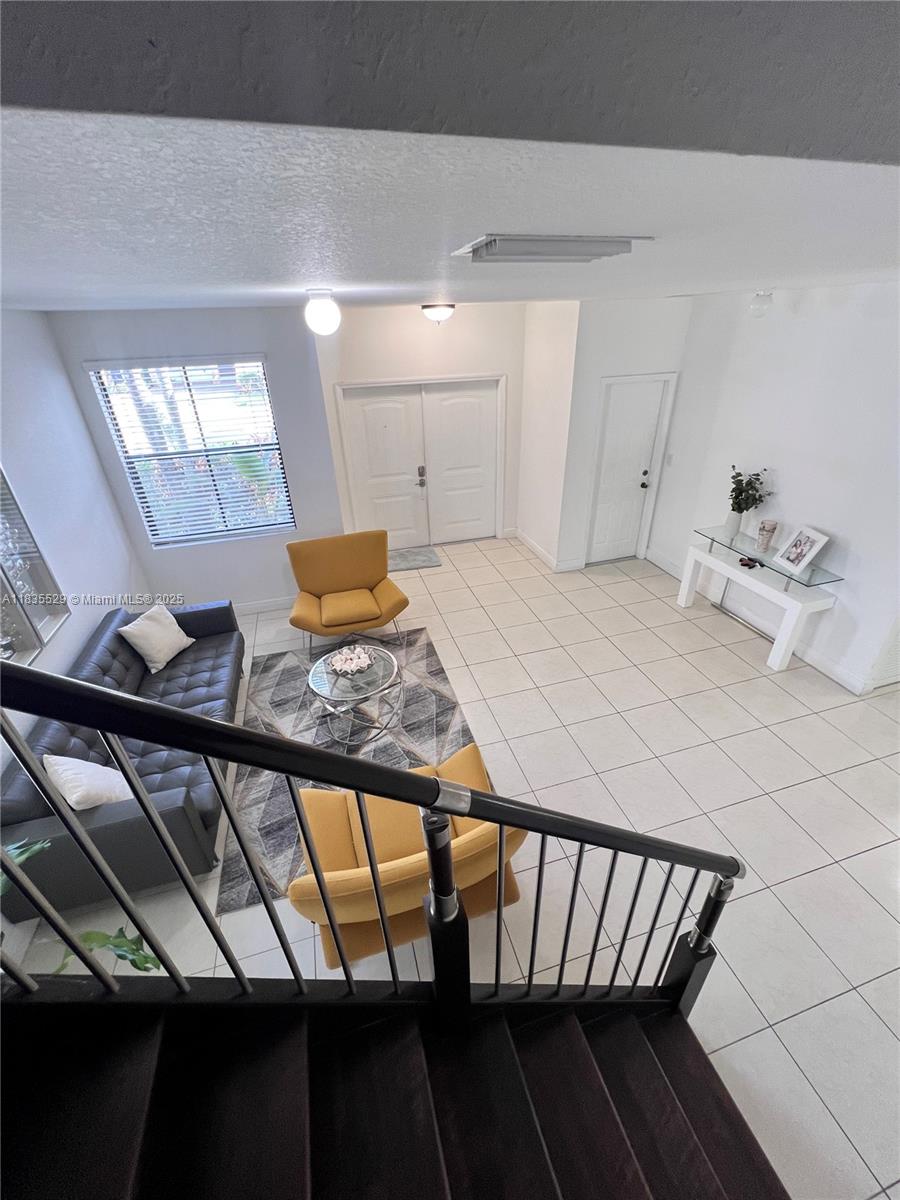 FONTAINEBLEAU WEST NORTH - Residential