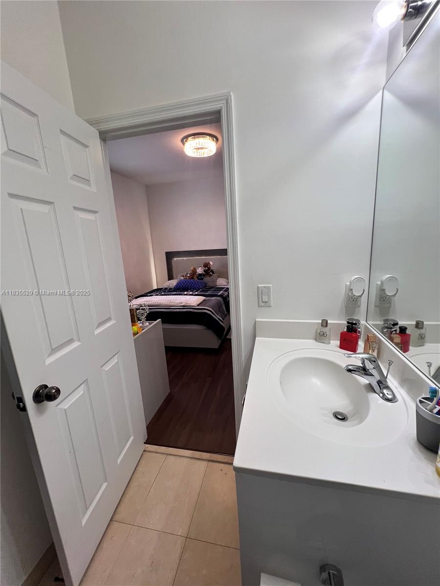 FONTAINEBLEAU WEST NORTH - Residential