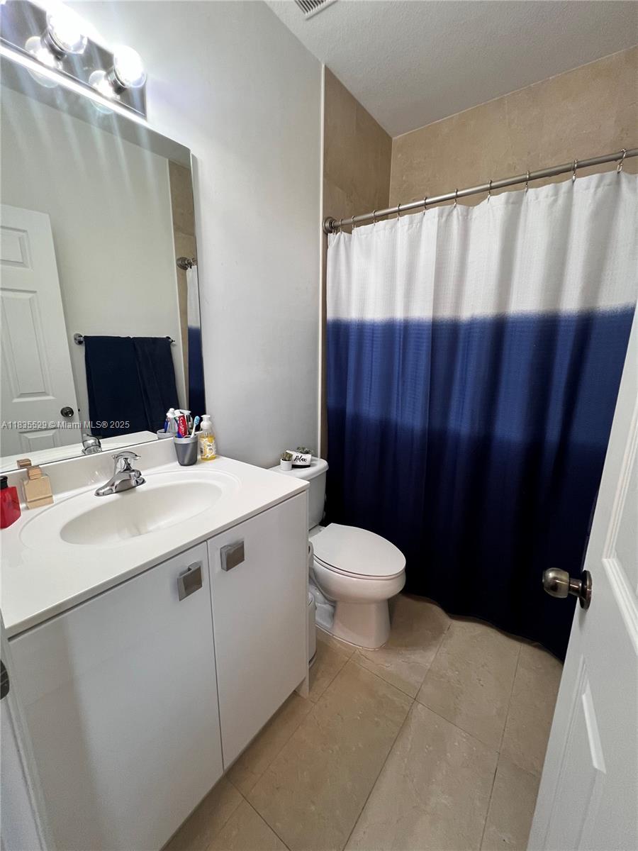 FONTAINEBLEAU WEST NORTH - Residential