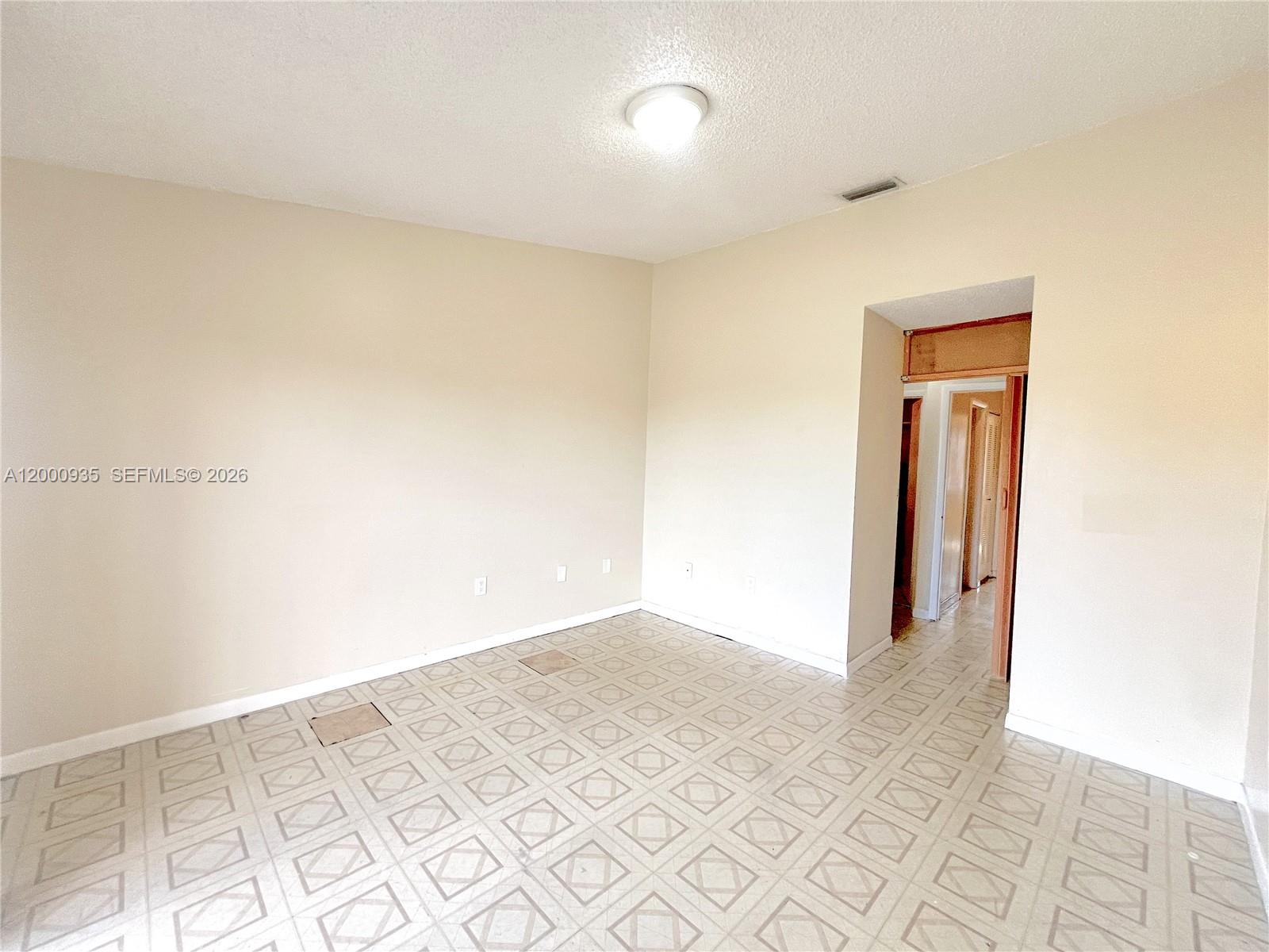 RESIDENCIAL COND - Residential Lease