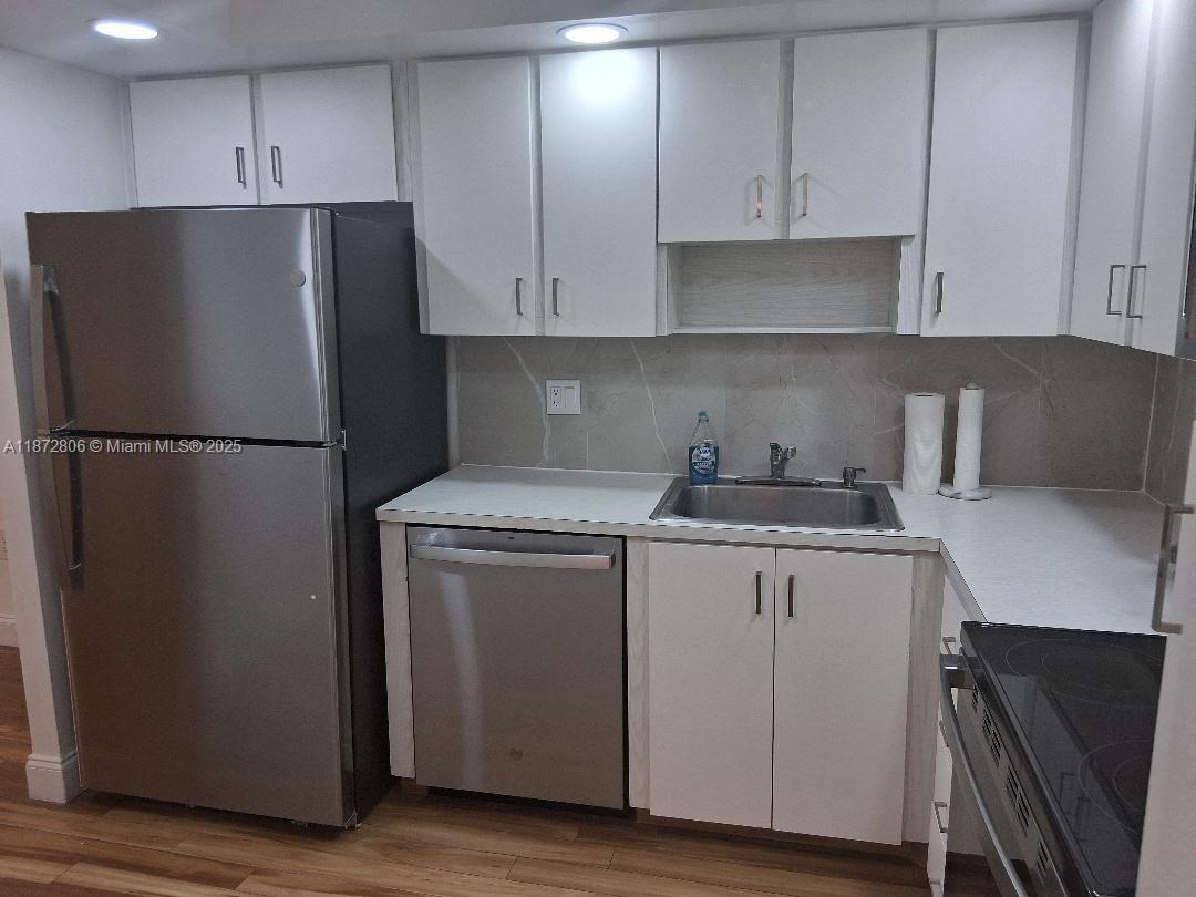 PARK PLACE CONDOMINIUM NO - Residential Lease