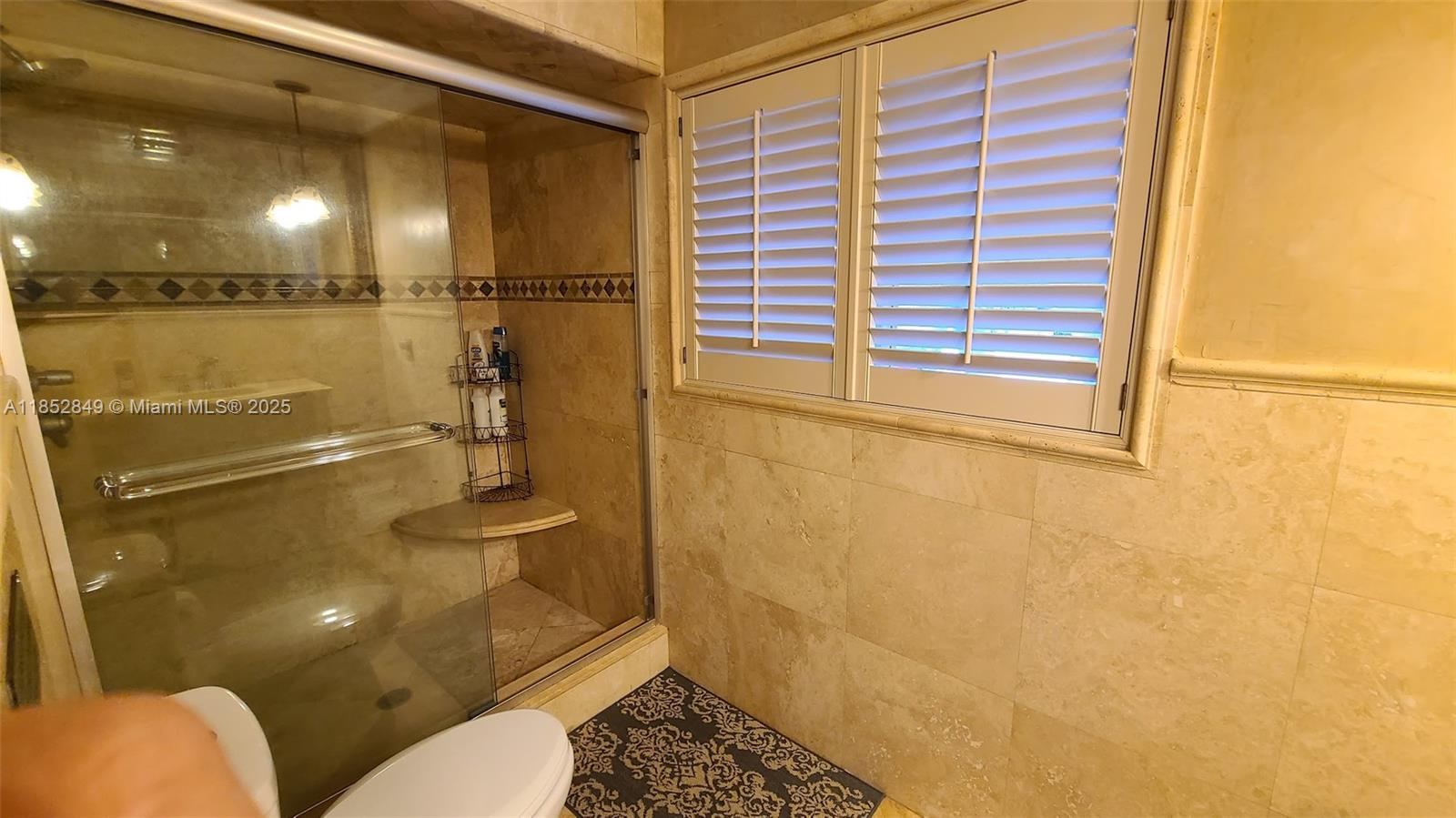 VENETIAN ISLES 3RD SEC - Residential Lease