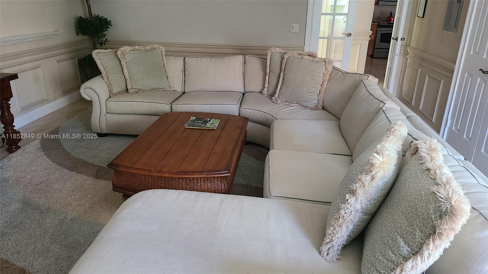 VENETIAN ISLES 3RD SEC - Residential Lease