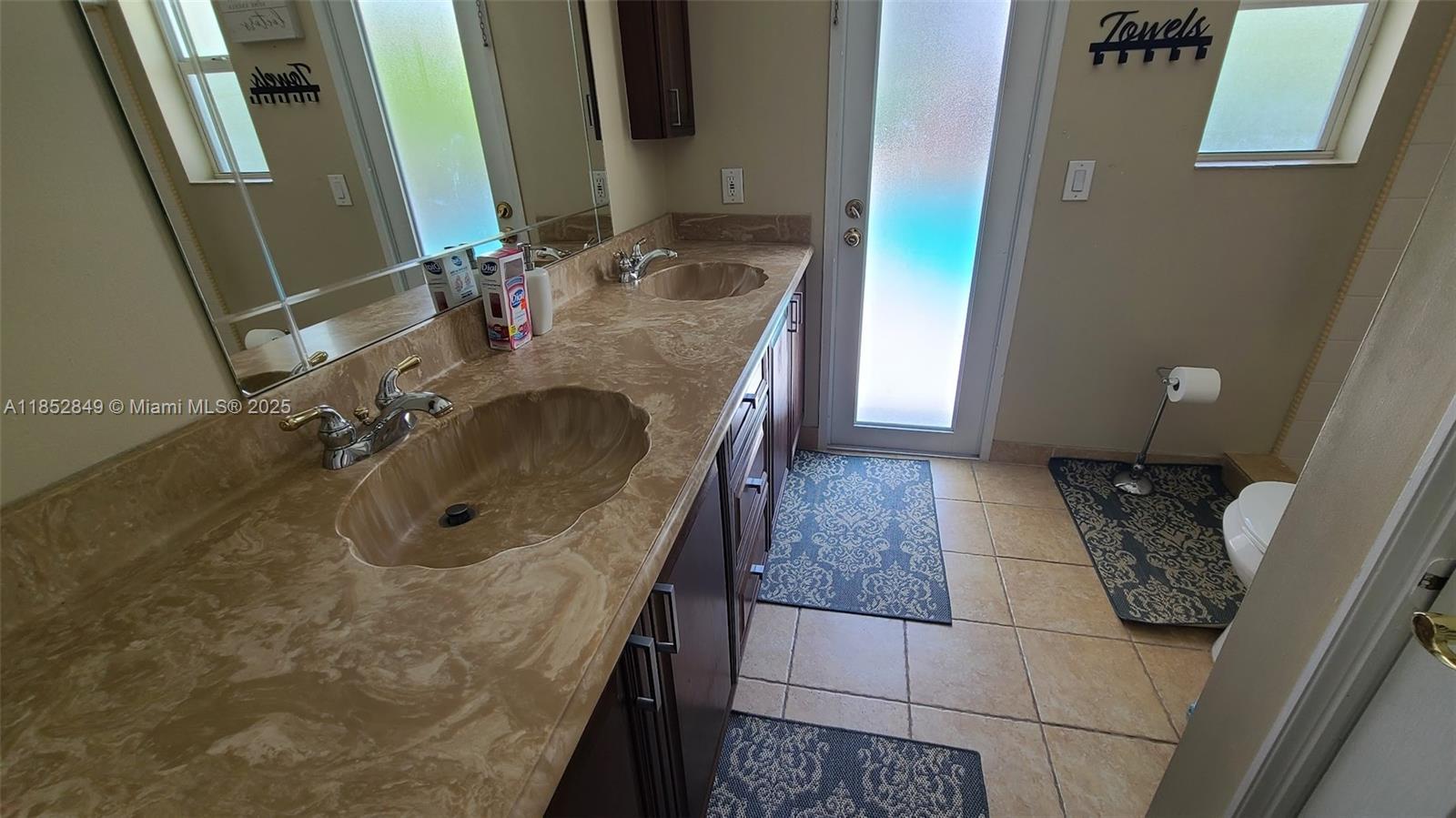 VENETIAN ISLES 3RD SEC - Residential Lease