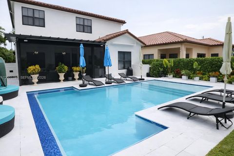 8537 NW 39th Ct Cooper City FL 33024