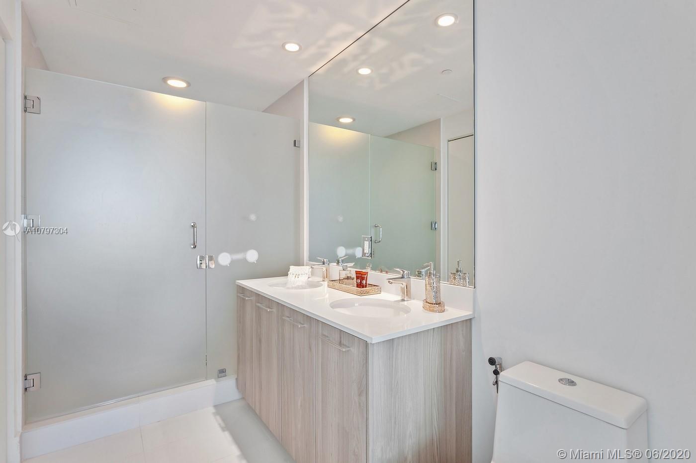 PARAISO BAYVIEWS CONDO - Residential