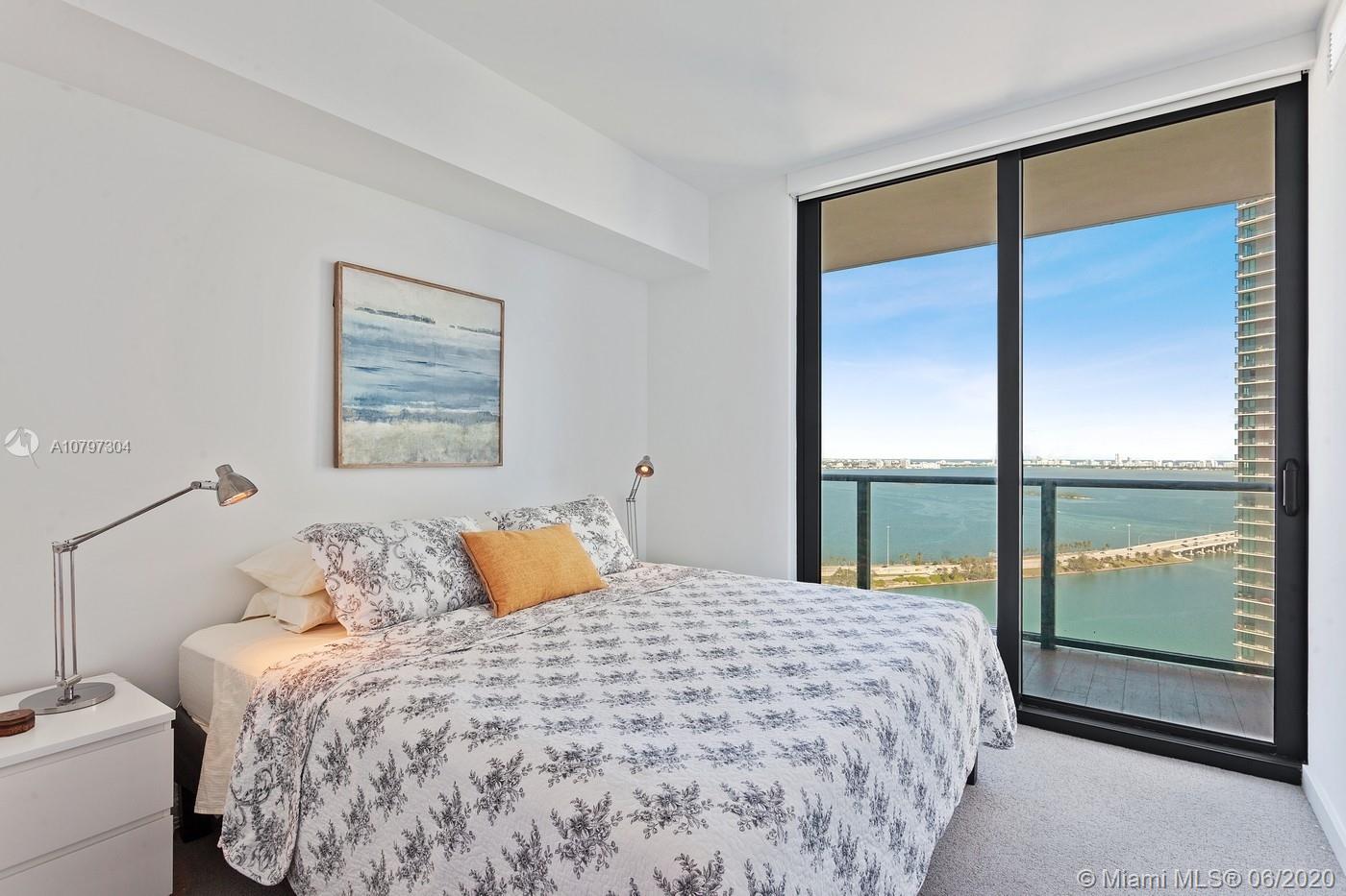 PARAISO BAYVIEWS CONDO - Residential