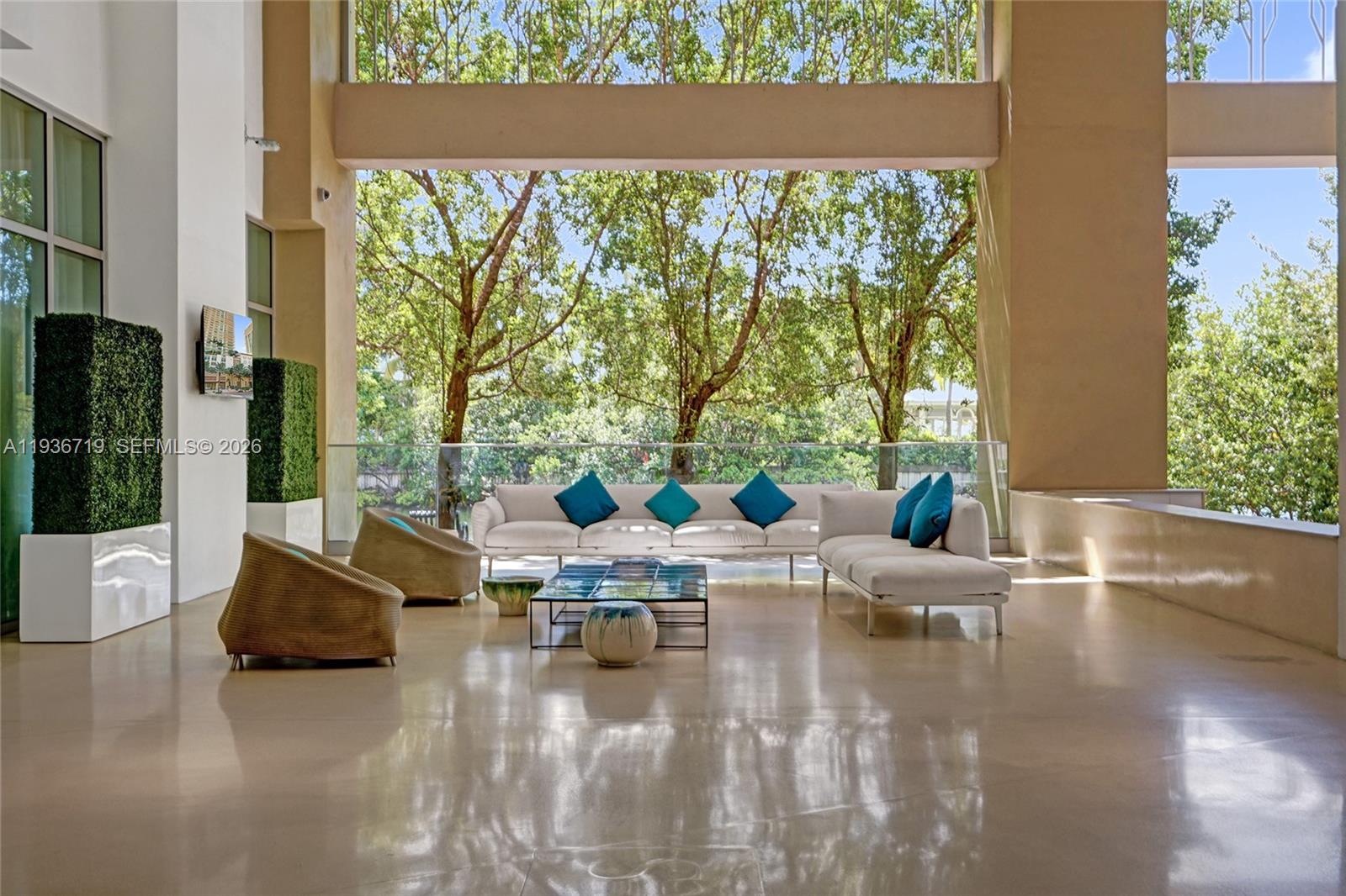 PARQUE TOWERS CONDO - Residential