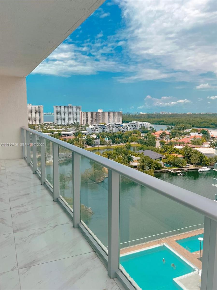 PARQUE TOWERS CONDO - Residential