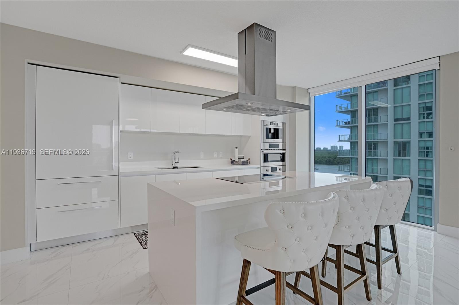 PARQUE TOWERS CONDO - Residential