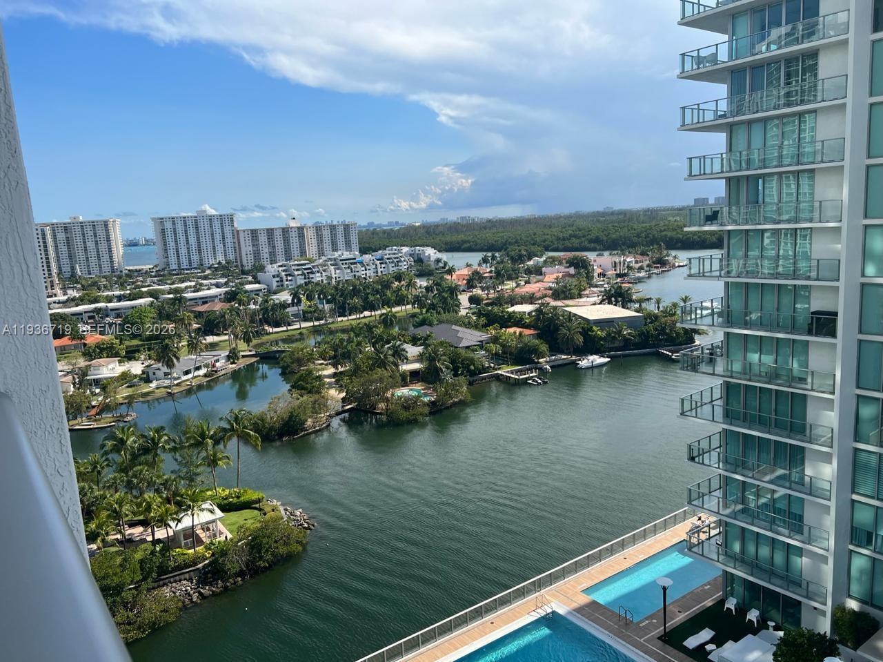 PARQUE TOWERS CONDO - Residential