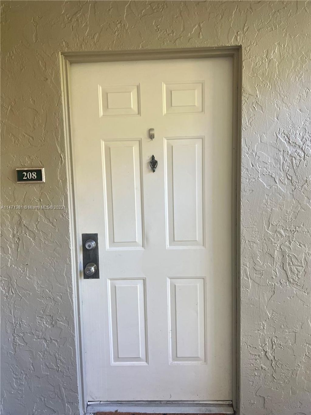 Photo of 1845 Palm Cove Blvd #8208, Delray Beach, FL 33445 (MLS # A11471381)