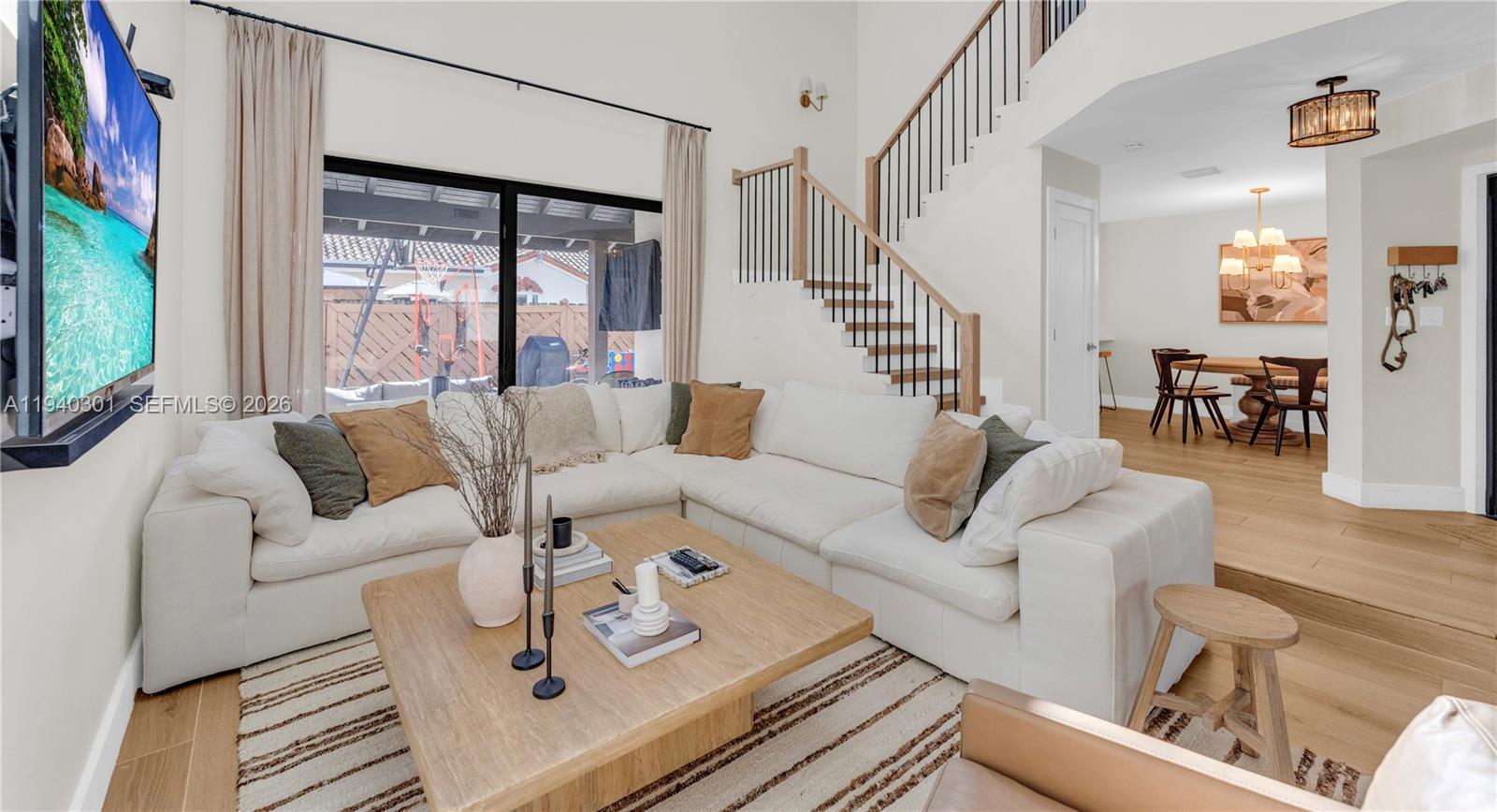 KENLAND COURT - Residential