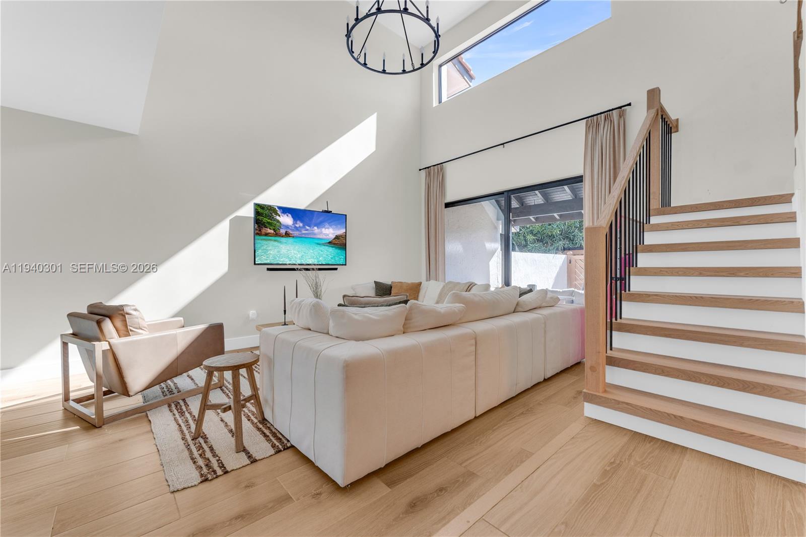 KENLAND COURT - Residential