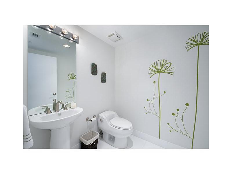 THE PENINSULA II CONDO - Residential Lease
