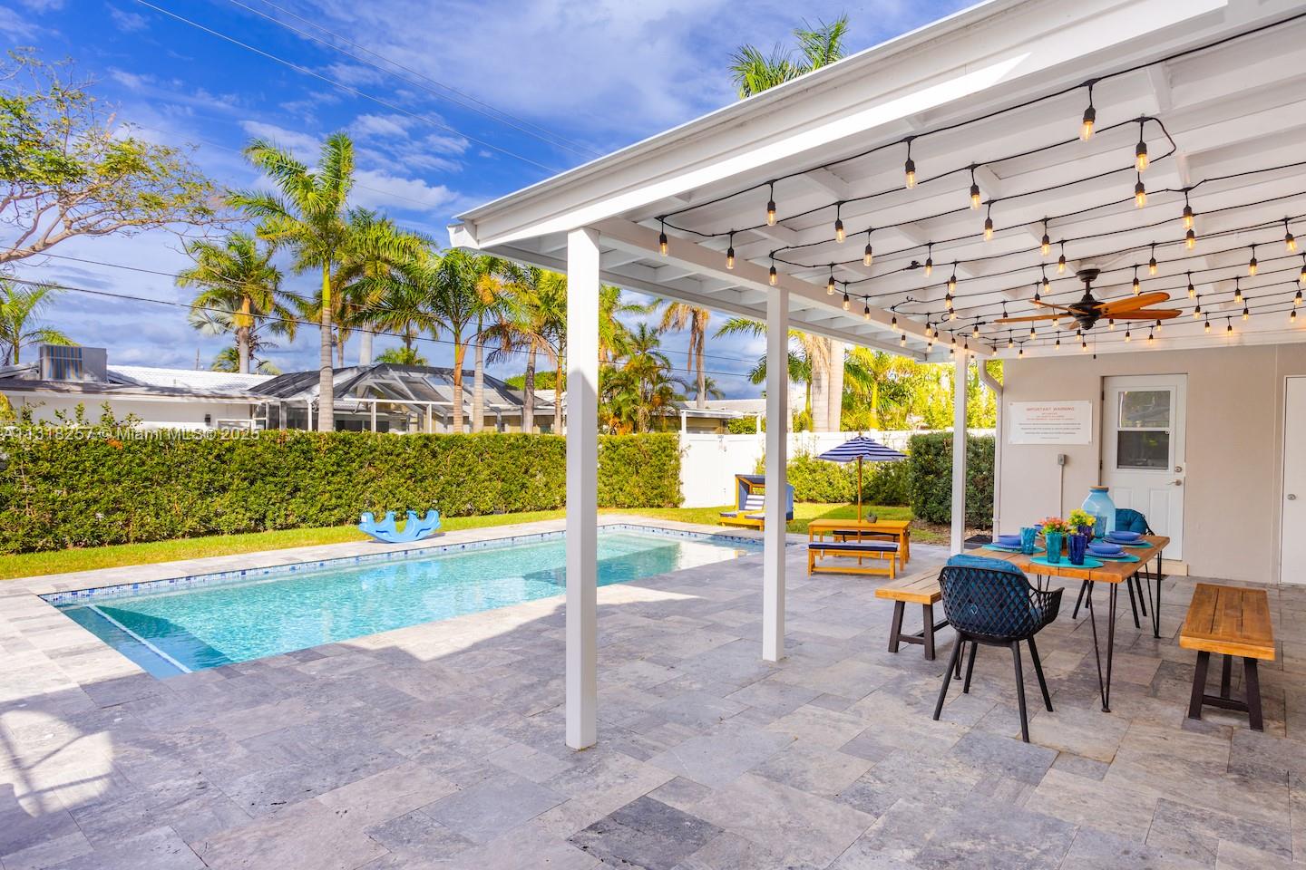 HOLLYWOOD LAKES SECTION - Residential Lease