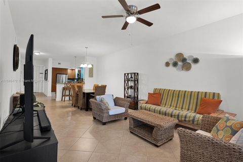 Condominium in Lauderdale By The Sea FL 4445 El Mar Dr 18.jpg