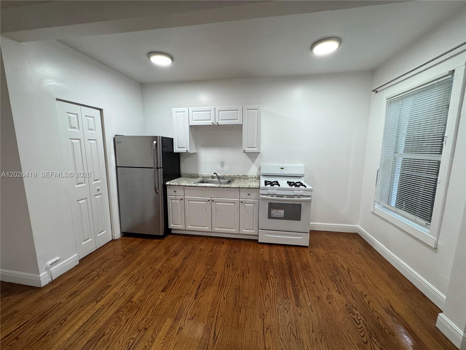 View photos, virtual tours, details... 177 NE 50th St 4