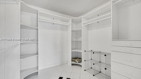 200 LESLIE CONDO - Residential