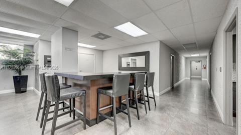 200 LESLIE CONDO - Residential