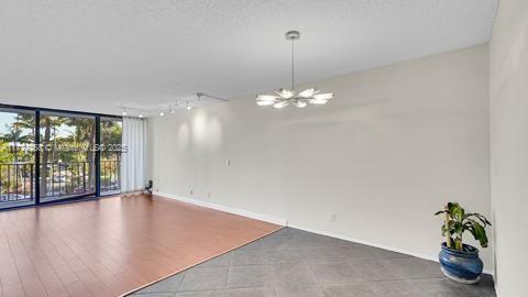 200 LESLIE CONDO - Residential