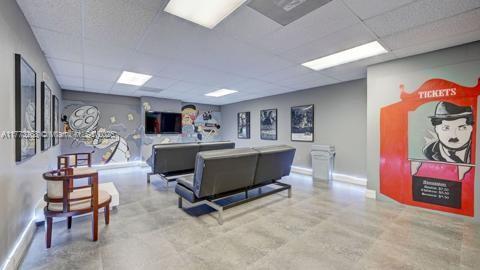 200 LESLIE CONDO - Residential