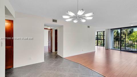 200 LESLIE CONDO - Residential