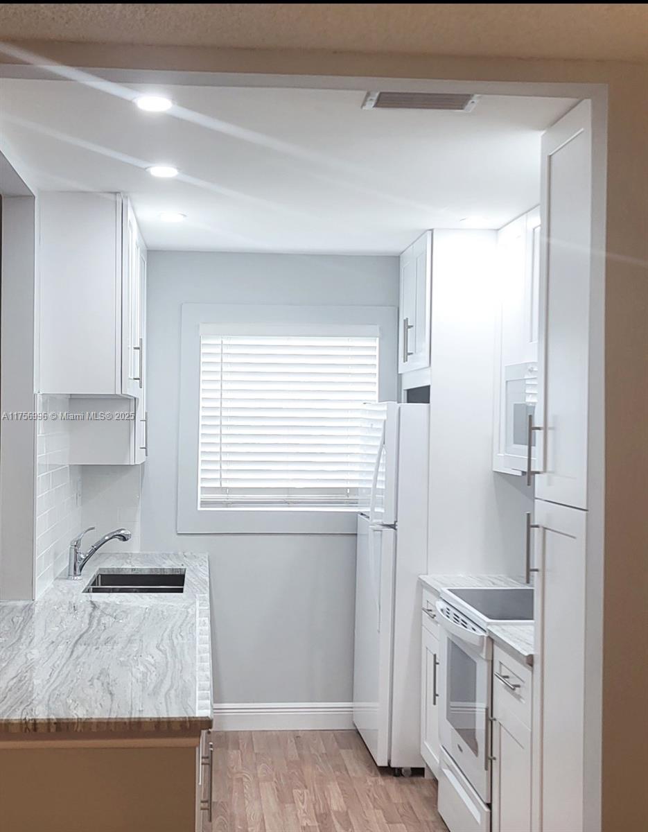 HIGH POINT OF DELRAY SEC - Residential