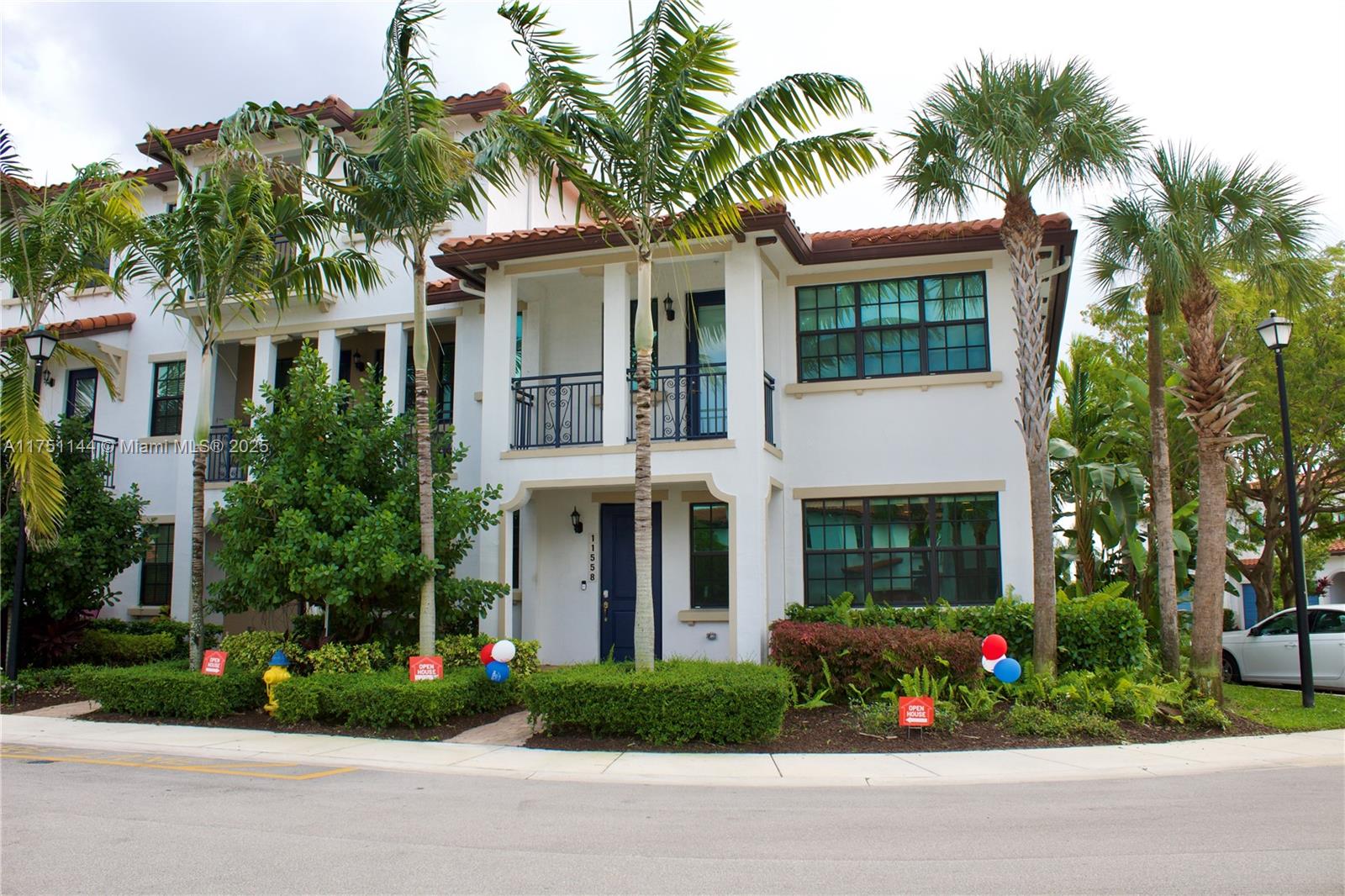 Property for Sale at 11558 Sw 13th Ct, Pembroke Pines, Miami-Dade County, Florida - Bedrooms: 3 
Bathrooms: 4  - $649,999