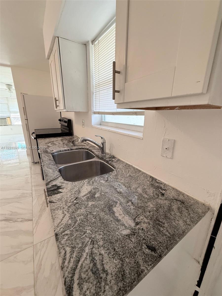 BROWARD GARDENS - Residential Lease