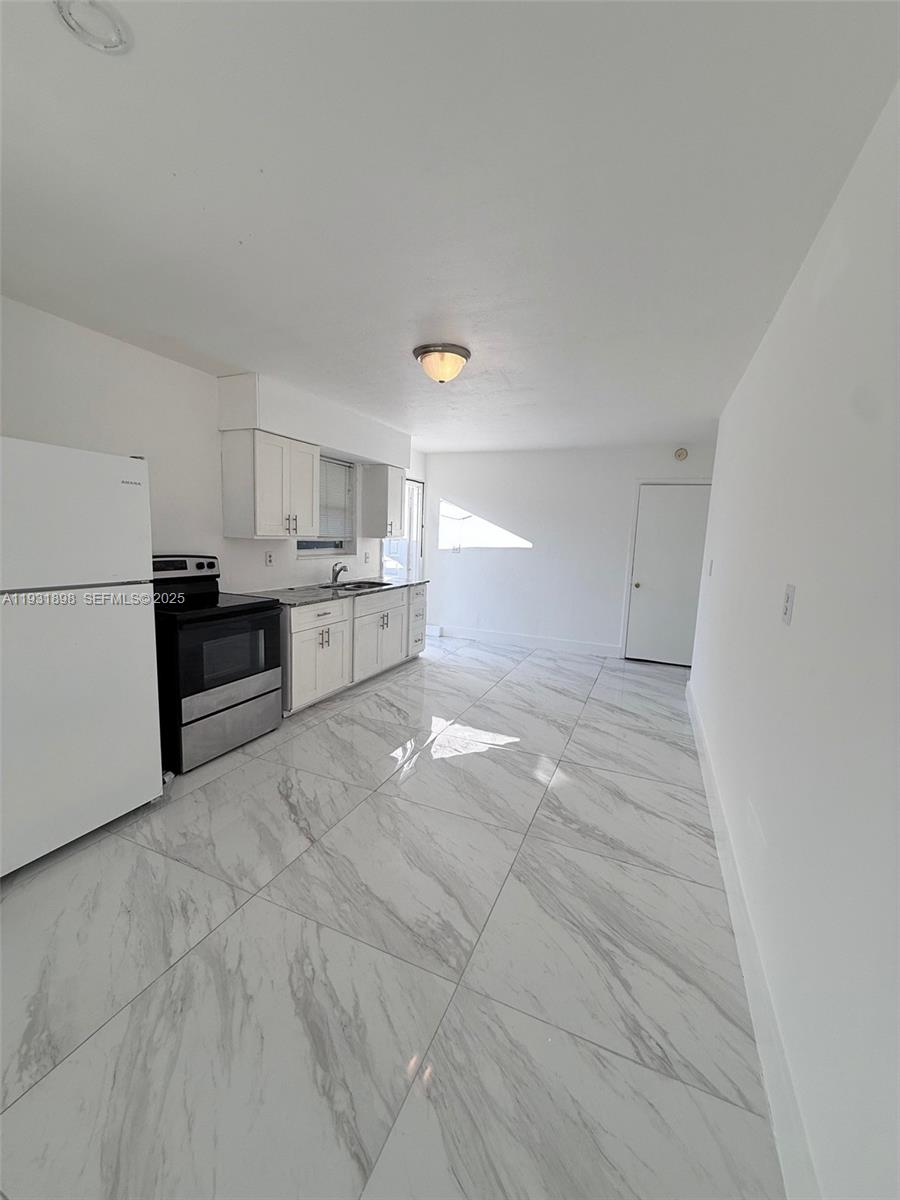 BROWARD GARDENS - Residential Lease