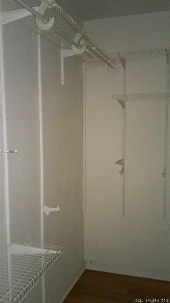 Edgewood Greens Condo B - Residential Lease