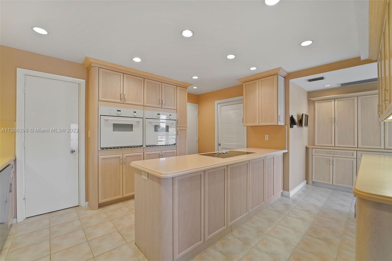 BAL HARBOUR 101 CONDO - Residential