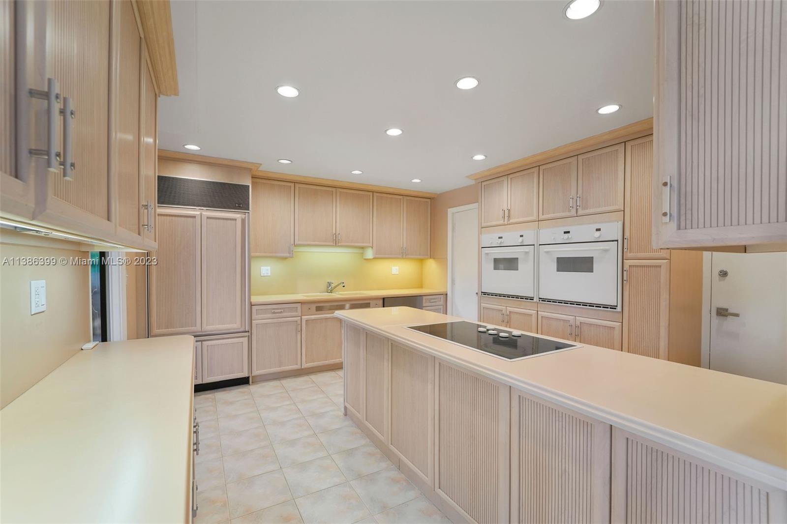 BAL HARBOUR 101 CONDO - Residential