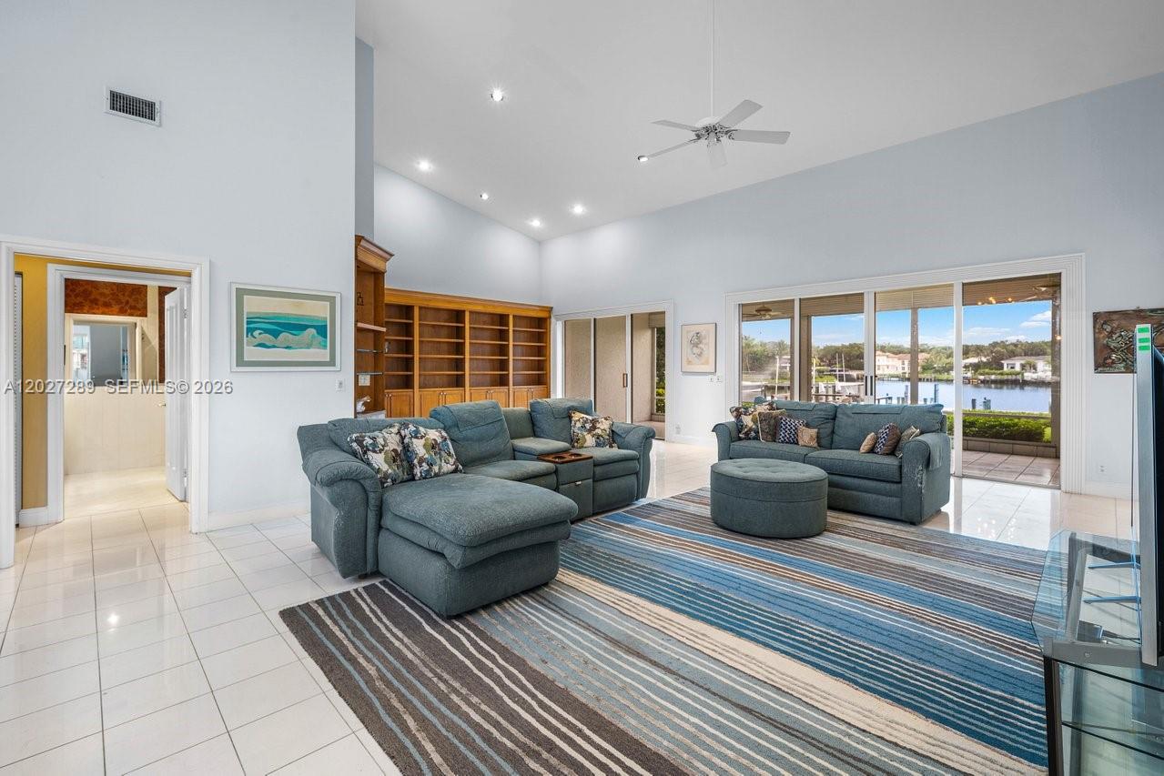 Admirals Cove - Residential