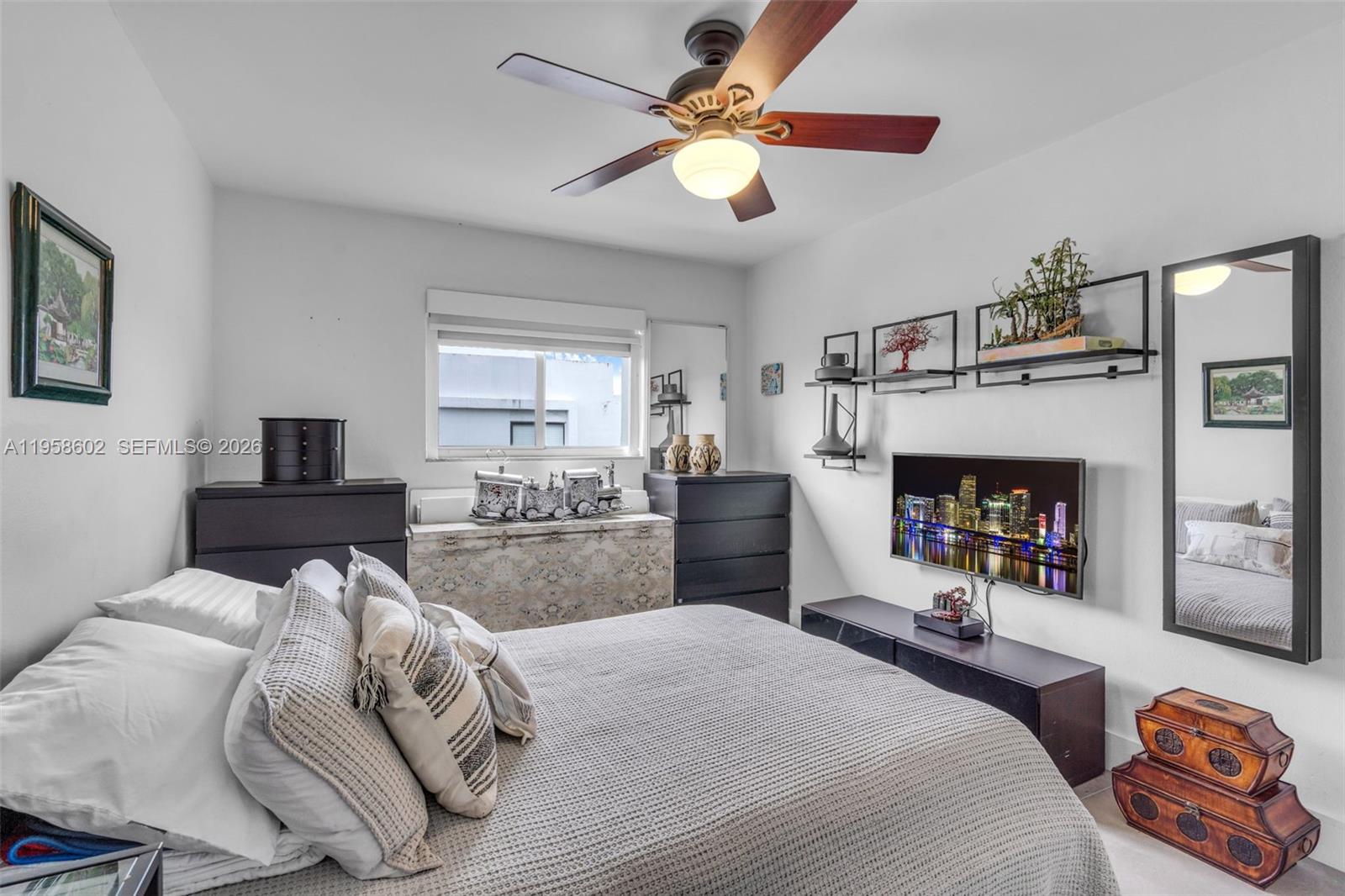 BARCELONA COURT CONDO - Residential