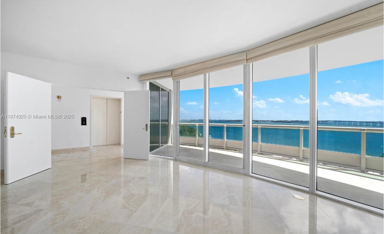 SANTA MARIA CONDO - Residential