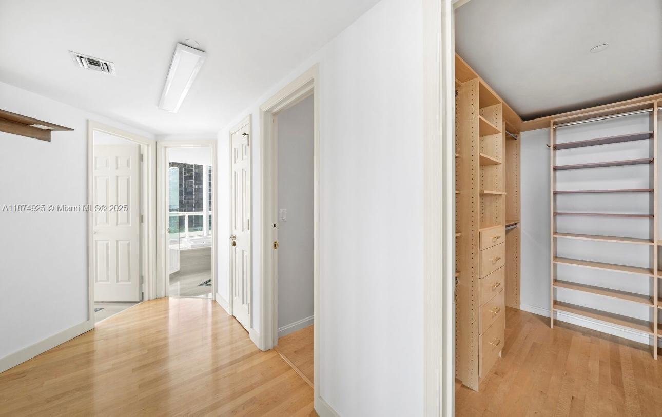 SANTA MARIA CONDO - Residential