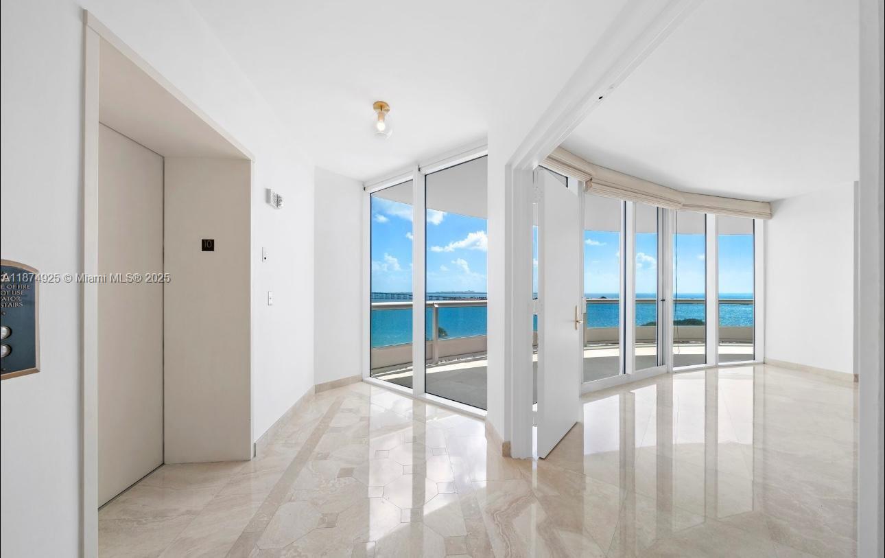 1643 Brickell Ave 1002