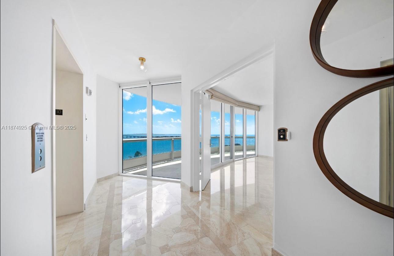 1643 Brickell Ave 1002