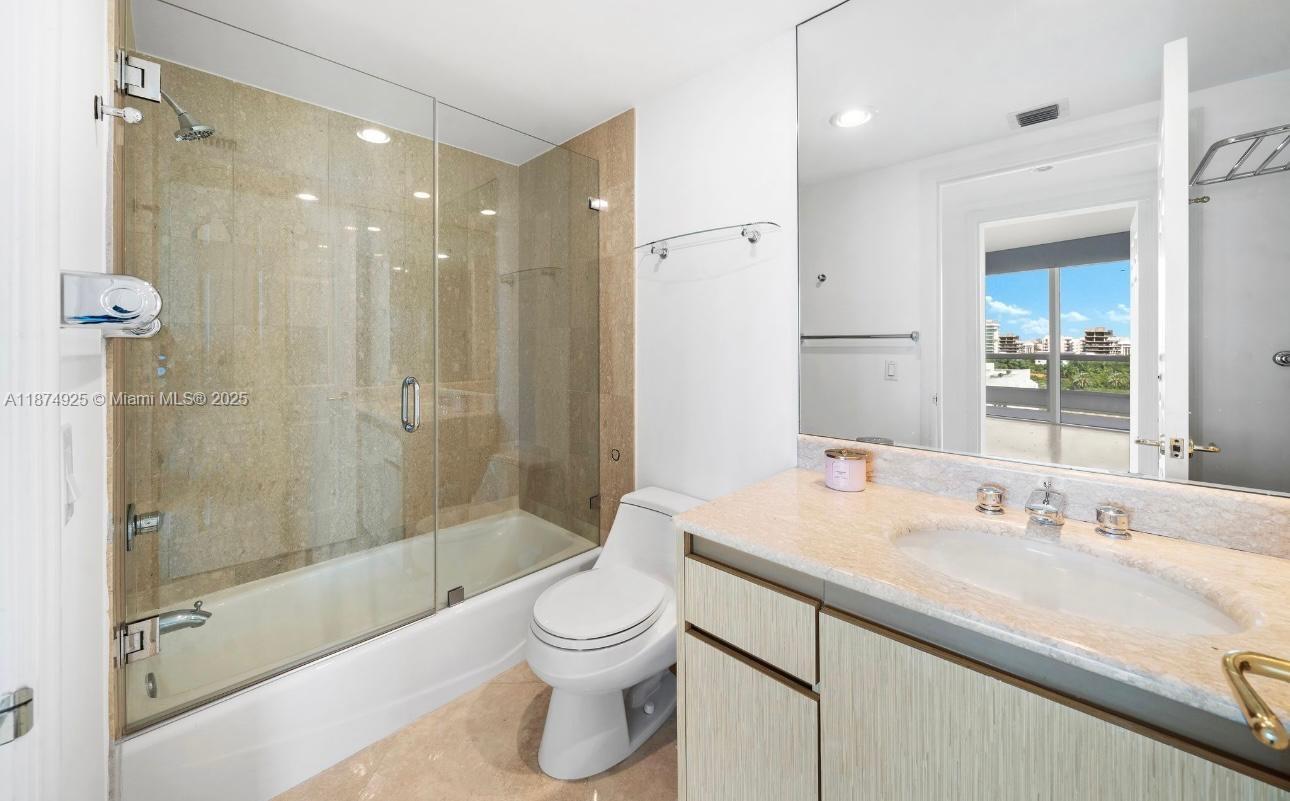 SANTA MARIA CONDO - Residential