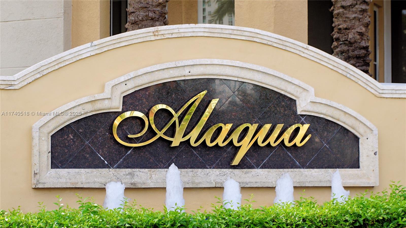 ALAQUA CONDO - Residential
